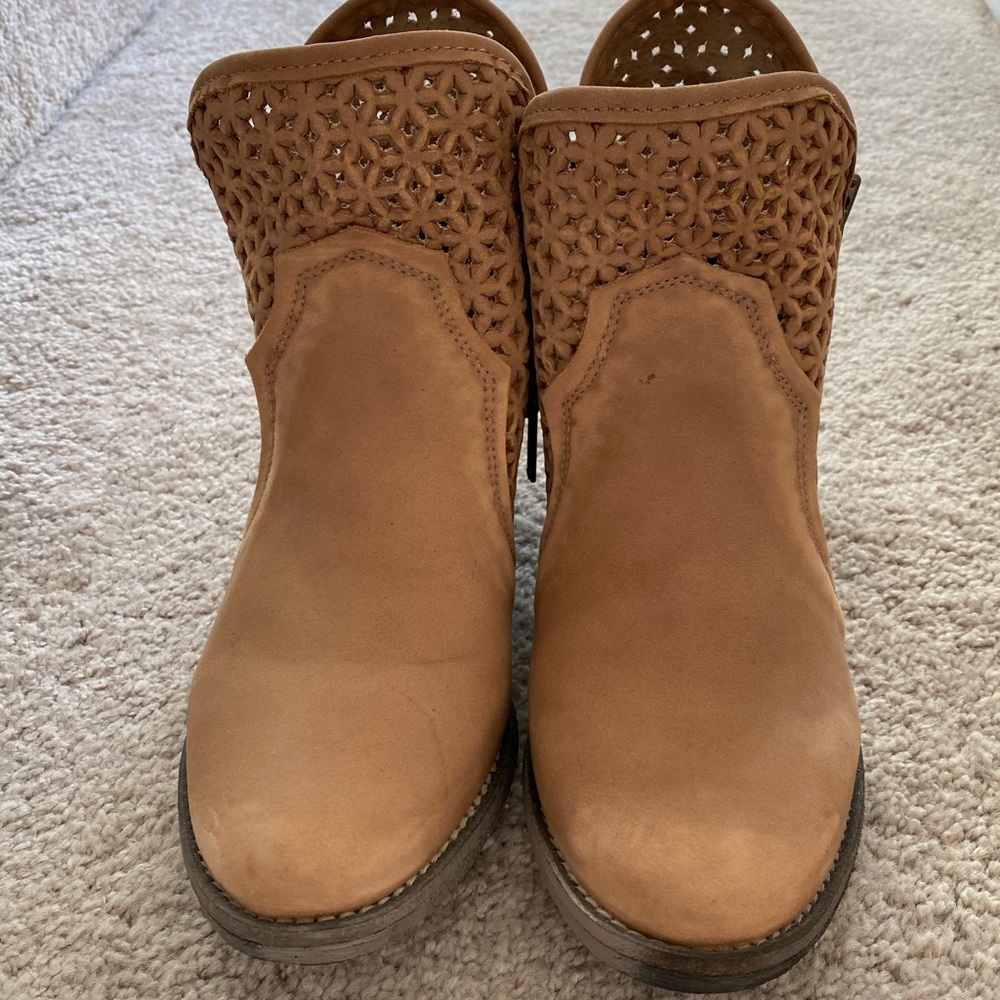 Real leather Circle G short boots/ booties 9.5 Tan